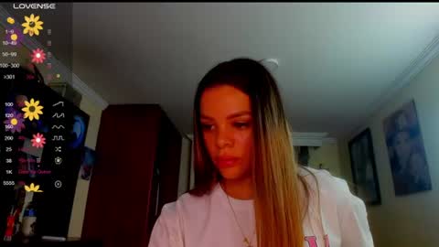 missvalery1 online show from June 18, 11:09 pm