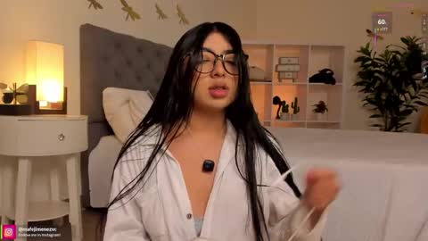 Mafe Jimenez online show from March 27, 1:00 pm