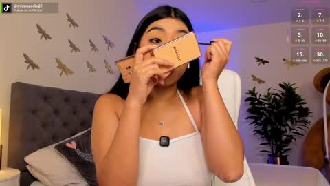 Mafe Jimenez online show from April 29, 1:15 pm