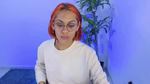 Snapshot of missvenuss chatting on November 1, 8:49 am IG MISSVENUSS1 online show from November 1, 8:49 am