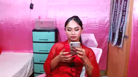 Snapshot of missviolet11 chatting on July 4, 6:58 pm SweetViolet online show from July 4, 6:58 pm