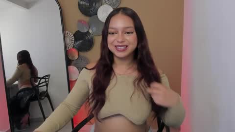 Snapshot of missy_davis chatting on May 27, 9:12 pm Miss online show from May 27, 9:12 pm