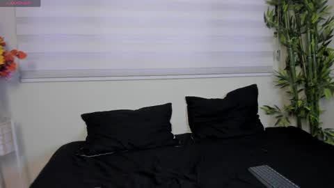 Snapshot of missy_davis chatting on May 29, 8:29 pm Miss online show from May 29, 8:29 pm