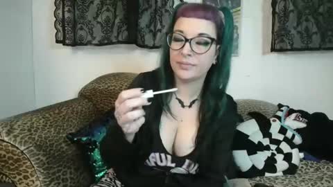 Missy Dee online show from February 5, 7:57 am