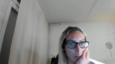 Missy matrix online show from October 4, 7:01 pm