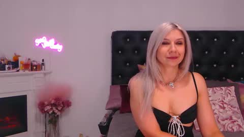 Crystal online show from October 10, 6:18 pm