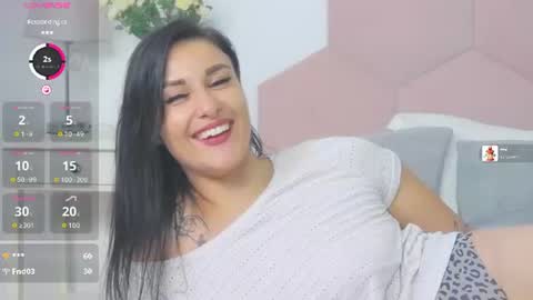 Snapshot of missyross_ chatting on July 23, 6:39 pm Elly online show from July 23, 6:39 pm