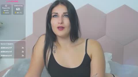 Snapshot of missyross_ chatting on July 24, 6:06 pm Elly online show from July 24, 6:06 pm