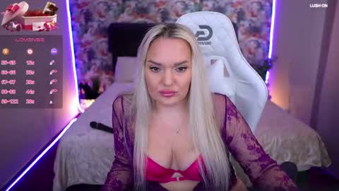 missyymarty online show from April 27, 7:28 am