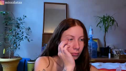 Snapshot of misszlataa chatting on October 30, 9:33 am Zlata online show from October 30, 9:33 am