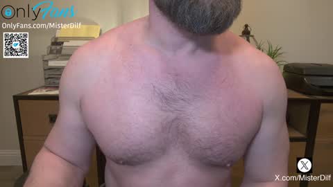 Snapshot of mister_dilf chatting on January 24, 12:09 am MISTER DILF online show from January 24, 12:09 am
