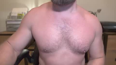 Snapshot of mister_dilf chatting on September 12, 1:28 am MISTER DILF online show from September 12, 1:28 am