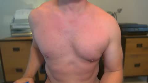 MISTER DILF  online show from June 18, 2:10 pm
