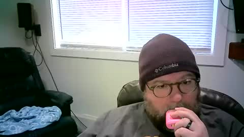 Snapshot of mister_happy567 chatting on February 20, 6:57 pm Mr. Happy online show from February 20, 6:57 pm