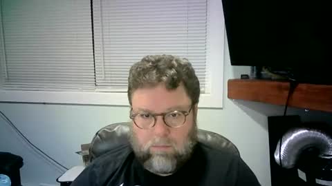 Snapshot of mister_happy567 chatting on March 3, 5:53 am Mr. Happy online show from March 3, 5:53 am