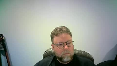 Snapshot of mister_happy567 chatting on September 15, 7:08 am Mr. Happy online show from September 15, 7:08 am