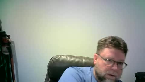 Snapshot of mister_happy567 chatting on September 26, 5:33 am Mr. Happy online show from September 26, 5:33 am