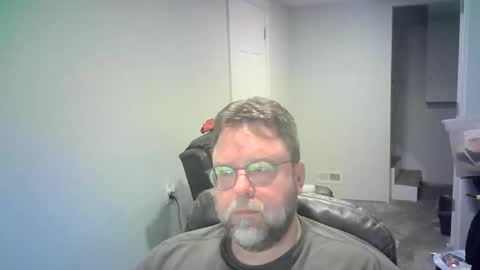 Snapshot of mister_happy567 chatting on February 11, 7:24 am Mr. Happy online show from February 11, 7:24 am