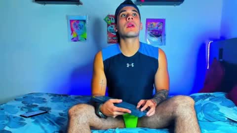 Snapshot of mister_latino27 chatting on March 3, 12:59 am Mster online show from March 3, 12:59 am