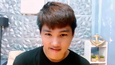 Snapshot of mister_officer chatting on October 30, 2:02 am SAINT SACHI will make your day online show from October 30, 2:02 am