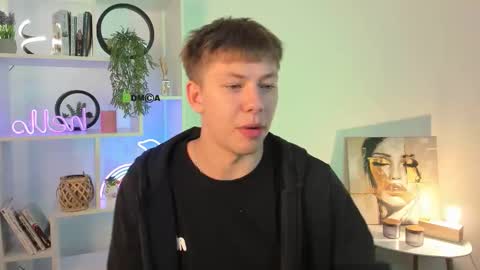 Snapshot of mister_vice chatting on September 11, 9:20 am mister_vice online show from September 11, 9:20 am