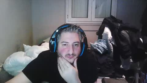 Snapshot of misterbelled chatting on November 29, 11:41 pm misterbelled online show from November 29, 11:41 pm