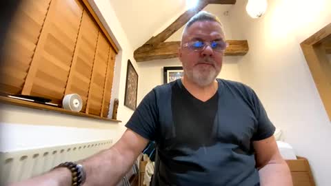 Misterblivs online show from December 30, 8:21 am