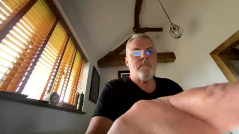 Misterblivs online show from March 12, 2:34 pm