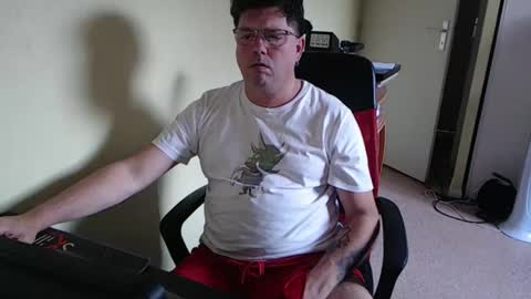 Snapshot of mistercoeur1 chatting on November 4, 4:06 pm mistercoeur online show from November 4, 4:06 pm