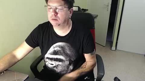 Snapshot of mistercoeur1 chatting on November 29, 8:39 am mistercoeur online show from November 29, 8:39 am