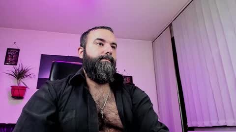 Snapshot of misterlov3r chatting on December 3, 10:29 pm misterlov3r online show from December 3, 10:29 pm