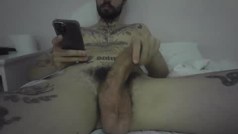 Snapshot of mistertattooxxl chatting on April 18, 1:53 am mr Tattoo XXL online show from April 18, 1:53 am