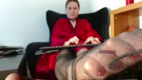 Snapshot of mistress_angelina777 chatting on August 4, 8:22 pm mistress_angelina777 online show from August 4, 8:22 pm