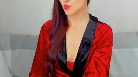 Victoria Eden online show from June 1, 7:54 am