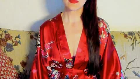Victoria Eden online show from June 14, 7:49 pm