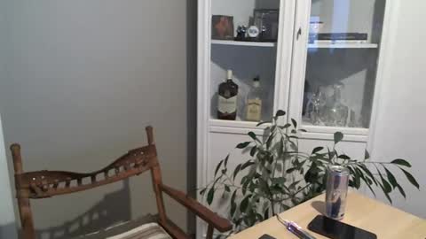 Snapshot of mistress_kasandrra chatting on January 31, 2:17 pm Mistress Cassie - Cash online show from January 31, 2:17 pm