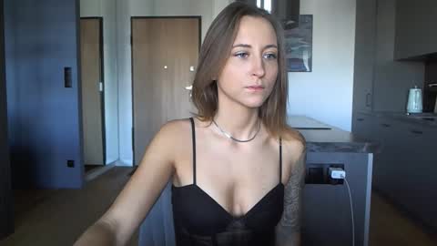 Snapshot of mistress_kasandrra chatting on November 8, 9:09 am Mistress Cassie - Cash online show from November 8, 9:09 am