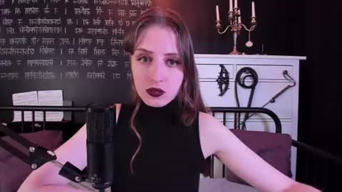 Snapshot of mistress_marlene chatting on June 26, 8:08 am Mistress Marlene online show from June 26, 8:08 am