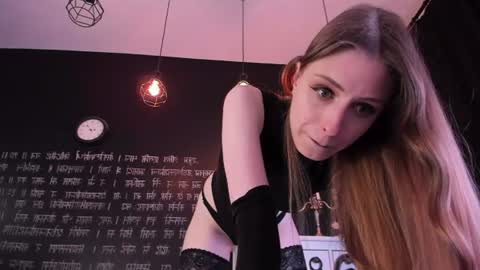 Snapshot of mistress_marlene chatting on June 27, 6:07 am Mistress Marlene online show from June 27, 6:07 am