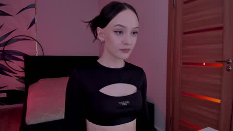 Snapshot of mistress_mialibra chatting on December 16, 5:17 am Mistress Mia online show from December 16, 5:17 am