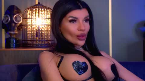 Elenia online show from January 18, 7:34 am