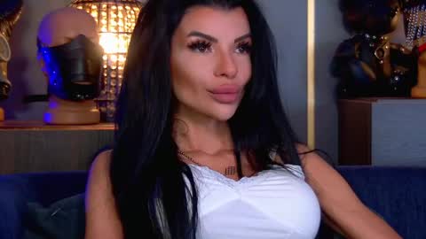 Snapshot of mistresselenia chatting on May 29, 9:18 am Elenia online show from May 29, 9:18 am