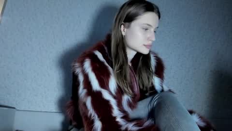 Snapshot of mistresselizy chatting on January 12, 5:11 pm mistresselizy online show from January 12, 5:11 pm