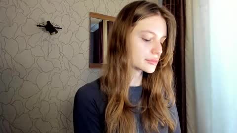 Snapshot of mistresselizy chatting on March 1, 10:45 am mistresselizy online show from March 1, 10:45 am