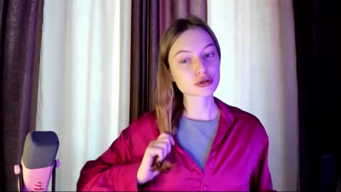 Snapshot of mistresselizy chatting on September 27, 1:38 pm mistresselizy online show from September 27, 1:38 pm