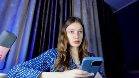 Snapshot of mistresselizy chatting on October 13, 4:40 pm mistresselizy online show from October 13, 4:40 pm