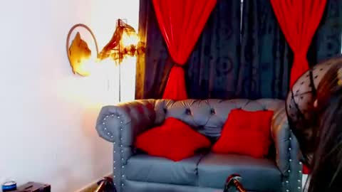 Snapshot of mistresslombana_666 chatting on July 6, 6:43 am Mistresslombana online show from July 6, 6:43 am
