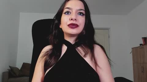 YourGoddessM online show from September 15, 1:00 pm