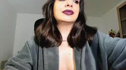 Snapshot of mistressmichelle5 chatting on June 7, 9:35 am YourGoddessM online show from June 7, 9:35 am