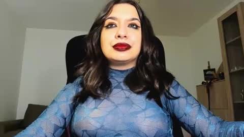 Snapshot of mistressmichelle5 chatting on June 28, 10:32 am YourGoddessM online show from June 28, 10:32 am